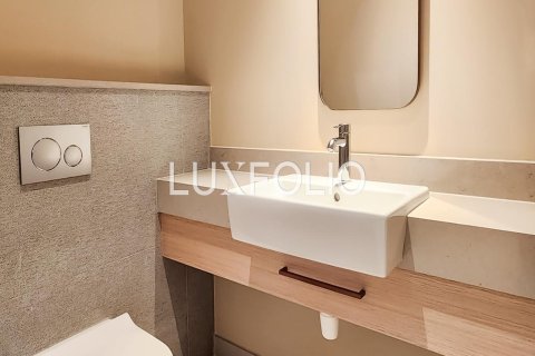 Купить квартиру в Vida Residences Dubai Mall, Даунтаун Дубай (Даунтаун Бурдж Дубай), Дубай: 2 спальни, 99м², № 45810 - фото 15