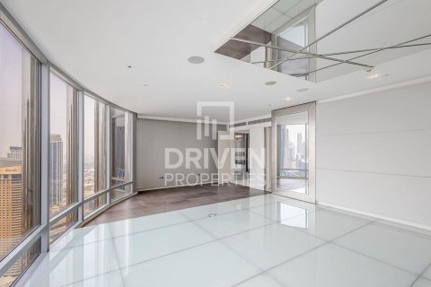 Penthouse in Downtown Dubai (Downtown Burj Dubai), Dubai 4 bedrooms, 665.28 sq.m. № 138217 - photo 12