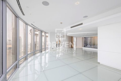 Penthouse in Downtown Dubai (Downtown Burj Dubai), Dubai 4 bedrooms, 665.28 sq.m. № 138217 - photo 3