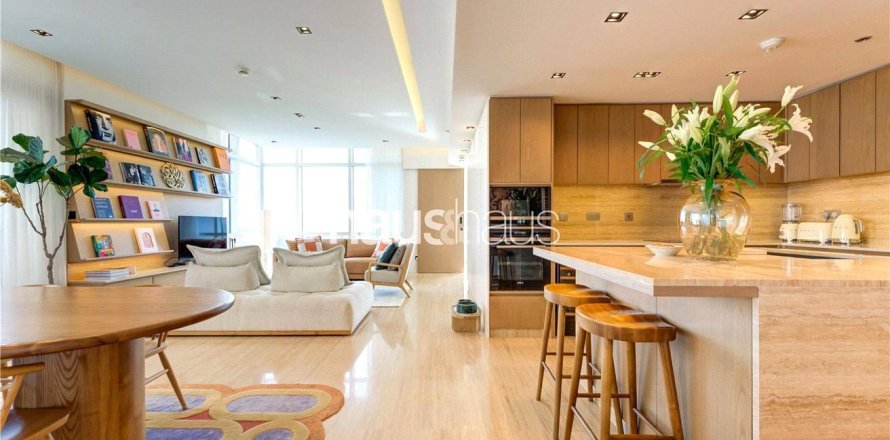 Appartement à The Views, Dubai, 2 chambres, 130 m², № 43777