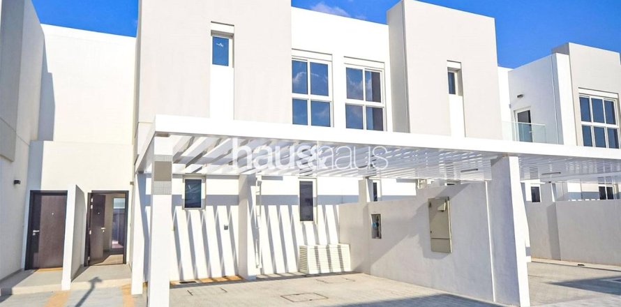 Maison de ville à Arabella Townhouses, Mudon, Dubai, 3 chambres, 142 m², № 43775