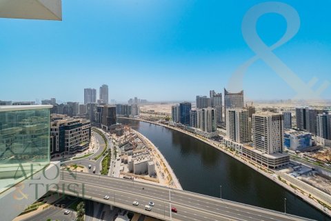 Appartement à Business Bay, Dubai, 999 chambres, 44 m², № 60791 - photo 2