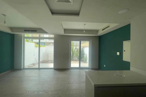 Villa in Dubai 3 bedrooms, 192 sq.m. № 24131