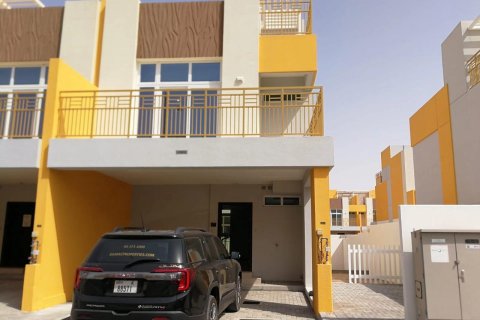 Villa à Dubai, 3 chambres, 253 m², № 24130