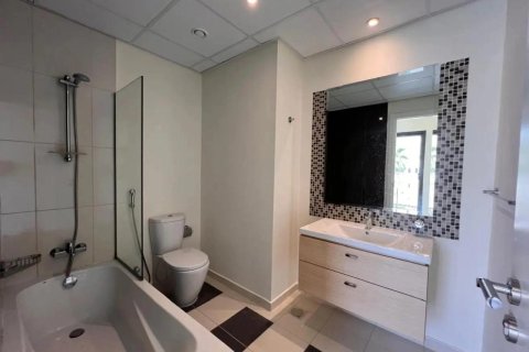 Villa in Dubai 3 bedrooms, 172 sq.m. № 24134 - photo 4