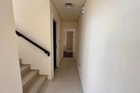 Villa in Dubai 3 bedrooms, 172 sq.m. № 24134 - photo 5