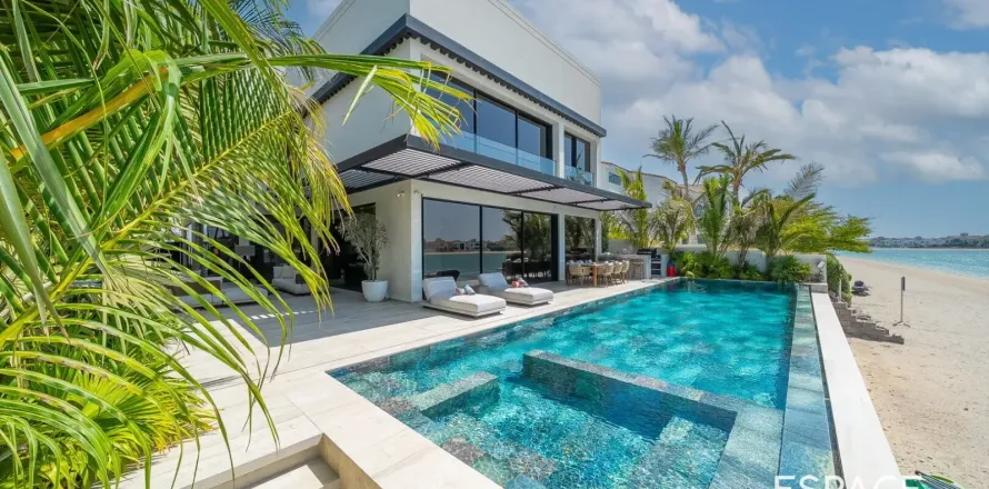 Villa à Palm Jumeirah, Dubai, 4 chambres, 557 m², № 122374