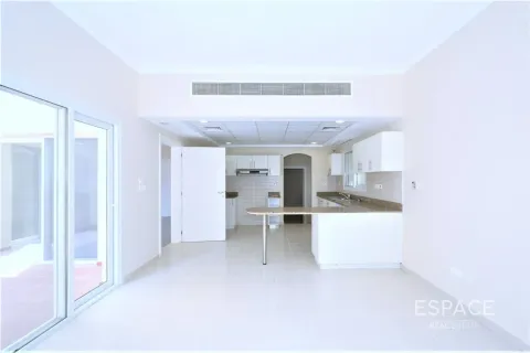 Villa à Meadows, Dubai, 4 chambres, 332 m², № 122371 - photo 9