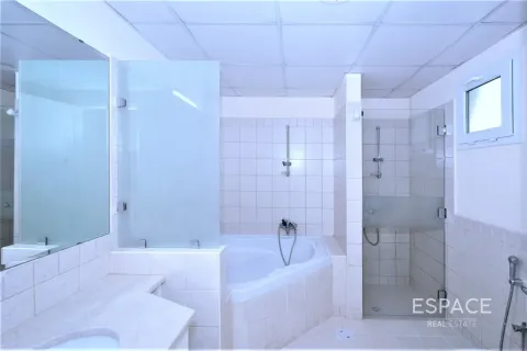 Villa à Meadows, Dubai, 4 chambres, 332 m², № 122371 - photo 16