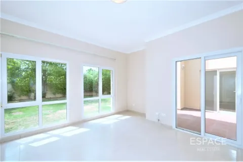 Villa à Meadows, Dubai, 4 chambres, 332 m², № 122371 - photo 8