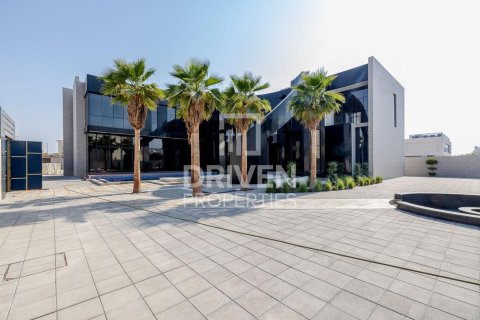 Villa in Al Barsha South, Al Barsha, Dubai 6 bedrooms, 2148.38 sq.m. № 138559