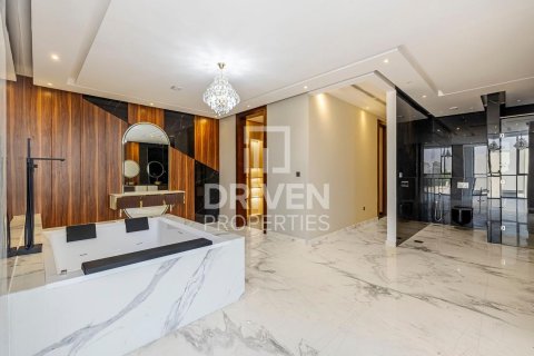 Villa en Al Barsha South, Al Barsha, Dubai, 6 dormitorios, 2148.38 m², № 138559 - foto 24