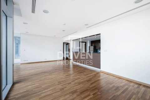 Снять в аренду квартиру в DIFC, Дубай: 2 спальни, 170.94м², № 128173 - фото 3