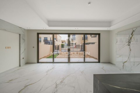 Townhouse in Jumeirah Golf Estates, Dubai 3 bedrooms, 154 sq.m. № 74297 - photo 8