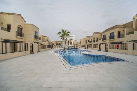 Townhouse in Jumeirah Golf Estates, Dubai 3 bedrooms, 154 sq.m. № 74297 - photo 11
