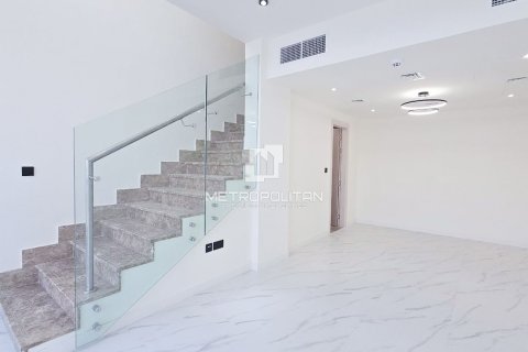 Adosado en Rukan, Dubai, 2 dormitorios, 107 m², № 74293 - foto 4
