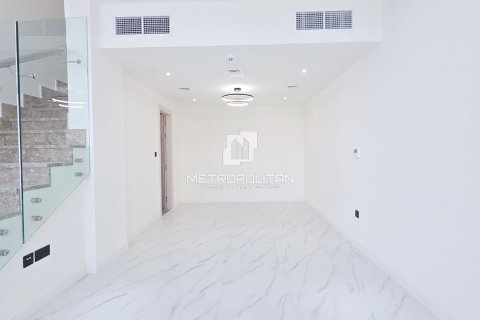 Adosado en Rukan, Dubai, 2 dormitorios, 107 m², № 74293 - foto 3