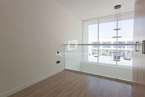 Adosado en Rukan, Dubai, 2 dormitorios, 107 m², № 74293 - foto 10