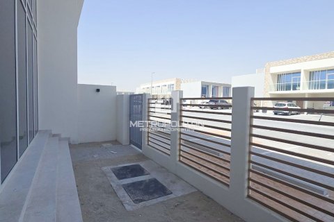 Adosado en Rukan, Dubai, 2 dormitorios, 107 m², № 74293 - foto 14