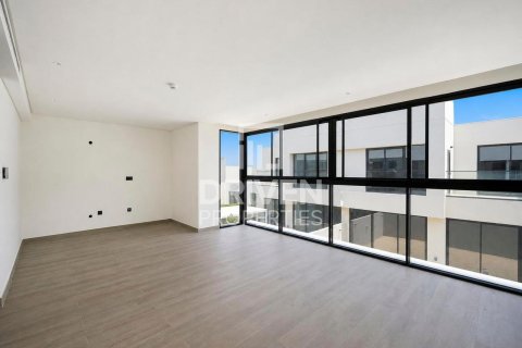 Villa à Dubai Land, Dubai, 5 chambres, 325.25 m², № 129719 - photo 6