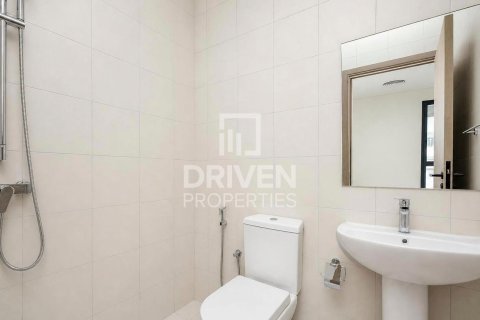 Villa à Dubai Land, Dubai, 5 chambres, 325.25 m², № 129719 - photo 5