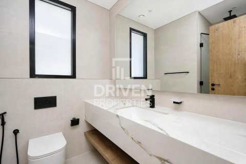 Villa à Dubai Land, Dubai, 5 chambres, 325.25 m², № 129719 - photo 4
