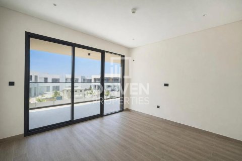 Villa à Dubai Land, Dubai, 5 chambres, 325.25 m², № 129719 - photo 17