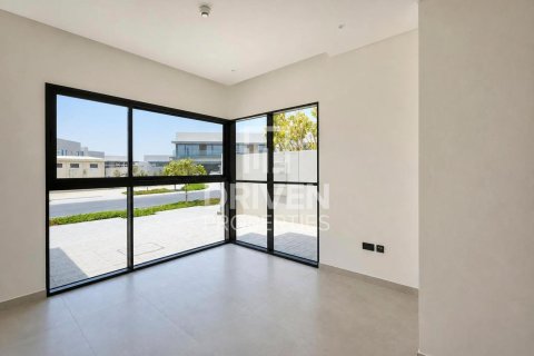 Villa à Dubai Land, Dubai, 5 chambres, 325.25 m², № 129719 - photo 24