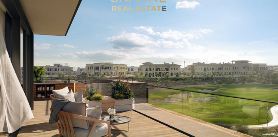 Maison de ville à Dubai, 5 chambres, 6121 m², № 37459