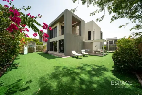 Villa à Dubai Hills Estate, Dubai, 4 chambres, 327 m², № 122764