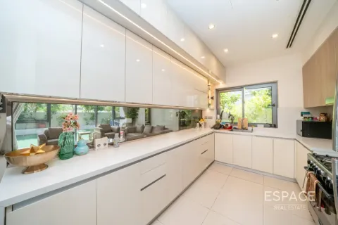 Villa à Dubai Hills Estate, Dubai, 4 chambres, 358 m², № 122767 - photo 7
