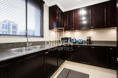 Apartment in Downtown Dubai (Downtown Burj Dubai), Dubai 2 bedrooms, 171.78 sq.m. № 138516 - photo 9