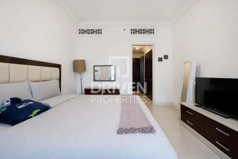 Apartment in Downtown Dubai (Downtown Burj Dubai), Dubai 2 bedrooms, 171.78 sq.m. № 138516 - photo 8