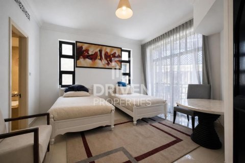 Apartment in Downtown Dubai (Downtown Burj Dubai), Dubai 2 bedrooms, 171.78 sq.m. № 138516 - photo 5