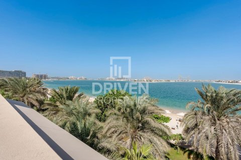 Купить виллу в The Crescent, Пальма Джумейра, Дубай: 4 спальни, 564.57м², № 138585 - фото 3