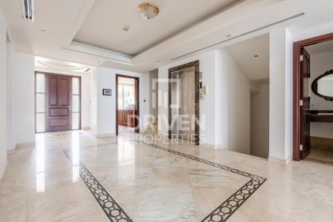 Купить виллу в The Crescent, Пальма Джумейра, Дубай: 4 спальни, 564.57м², № 138585 - фото 8