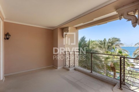 Купить виллу в The Crescent, Пальма Джумейра, Дубай: 4 спальни, 564.57м², № 138585 - фото 26