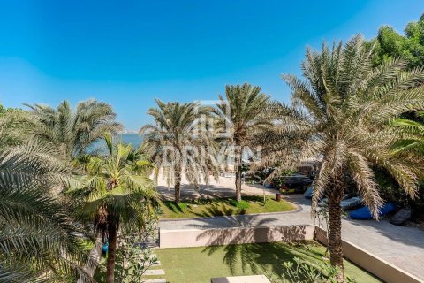 Купить виллу в The Crescent, Пальма Джумейра, Дубай: 4 спальни, 564.57м², № 138585 - фото 24