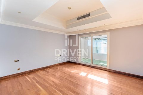 Купить виллу в The Crescent, Пальма Джумейра, Дубай: 4 спальни, 564.57м², № 138585 - фото 17
