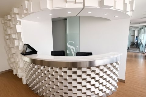 Снять в аренду офис в Mazaya Business Avenue, Джумейра Лейк Тауэрс, Дубай: 165м², № 113220 - фото 3