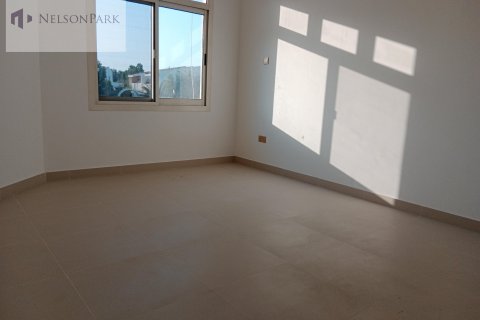 Villa in Sheikh Zayed Road, Dubai 4 bedrooms, 297.3 sq.m. № 8634 - photo 27