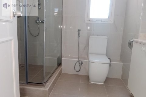 Villa in Sheikh Zayed Road, Dubai 4 bedrooms, 297.3 sq.m. № 8634 - photo 17