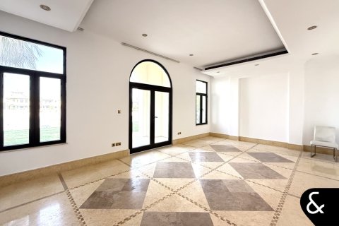 Villa à Palm Jumeirah, Dubai, 6 chambres, 465 m², № 91529 - photo 3