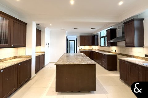 Villa à Palm Jumeirah, Dubai, 6 chambres, 465 m², № 91529 - photo 25
