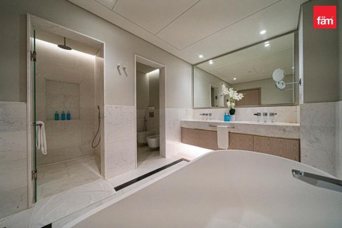 Appartement à Palm Jumeirah, Dubai, 1 chambre, 99.9 m², № 135199 - photo 9