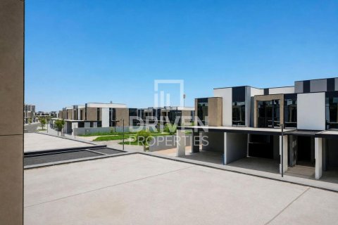 تاون هاوس في مُدُنْ, دبي 4 غرف نوم, 263.57 م² رقم 134205 - صورة 2