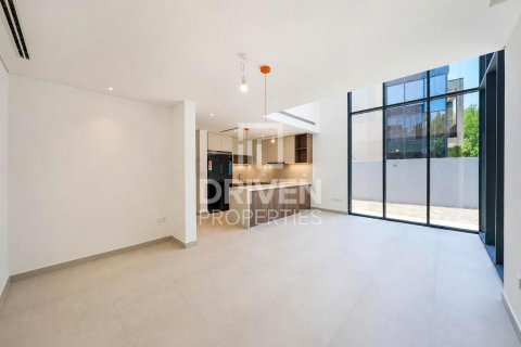 Таунхаус в Мудоне, Дубай, 4 спальни, 263.57м², № 134205