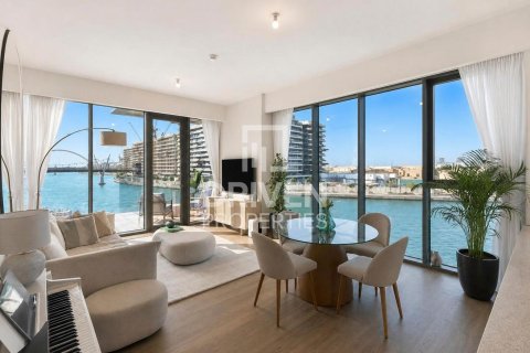 Apartment in Al Wasl, Dubai 2 bedrooms, 145.21 sq.m. № 140236