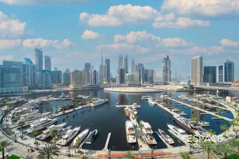 Duplex in Dorchester Collection Dubai, Business Bay, Dubai 4 bedrooms, 735 sq.m. № 122272
