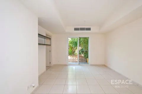 Villa in The Springs, Dubai 2 bedrooms, 167 sq.m. № 122276 - photo 12